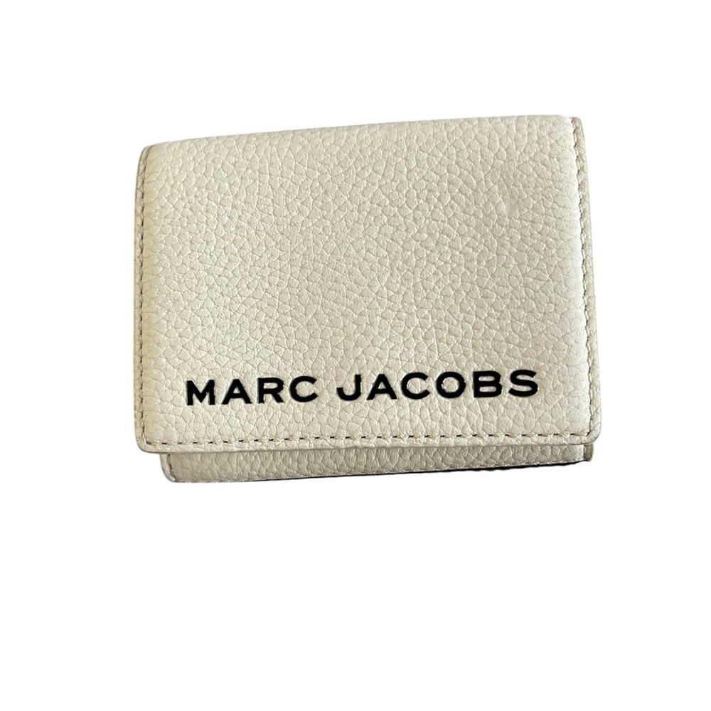 Marc Jacobs Trifold Wallet - EUC